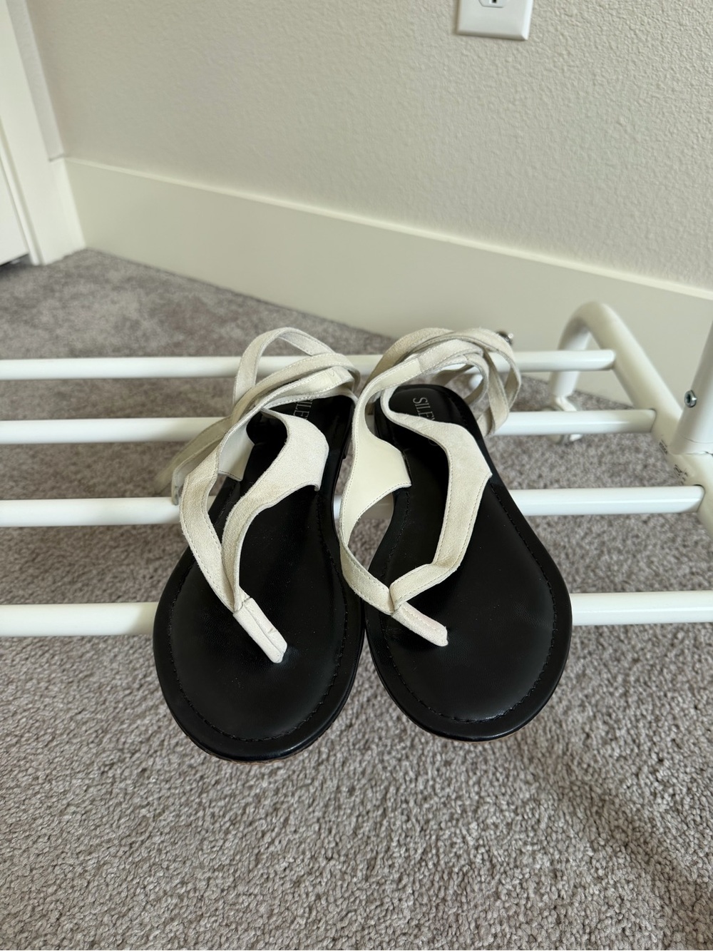 Silent D Lace-Back Sandals